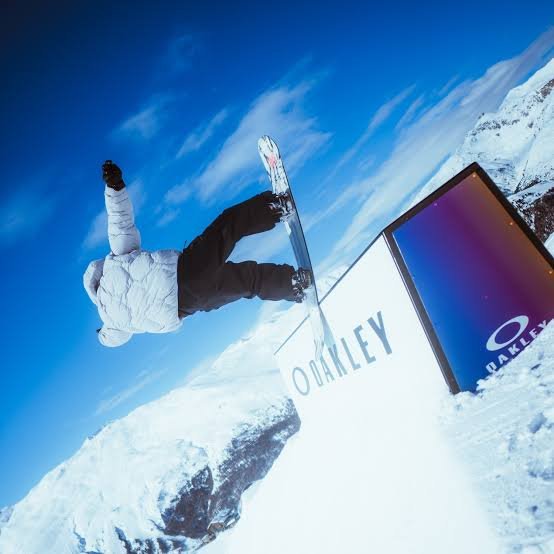 OAKLEY Banner